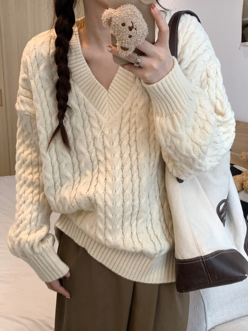 Loose striped V-neck knit sweater in pastel tones, sweet cozy pullover