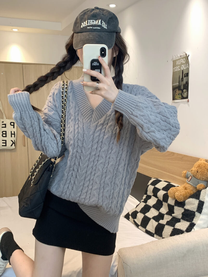 Loose striped V-neck knit sweater in pastel tones, sweet cozy pullover
