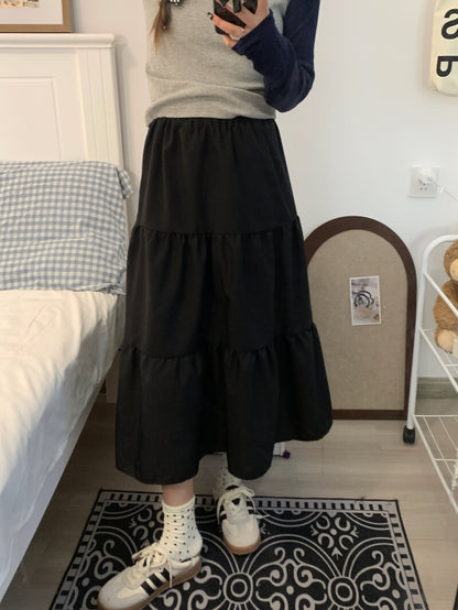 OOTDAY Sweet Preppy A-Line Skirt for Women – Mid-Length Gathered Summer Skirt in Black and Cream White
