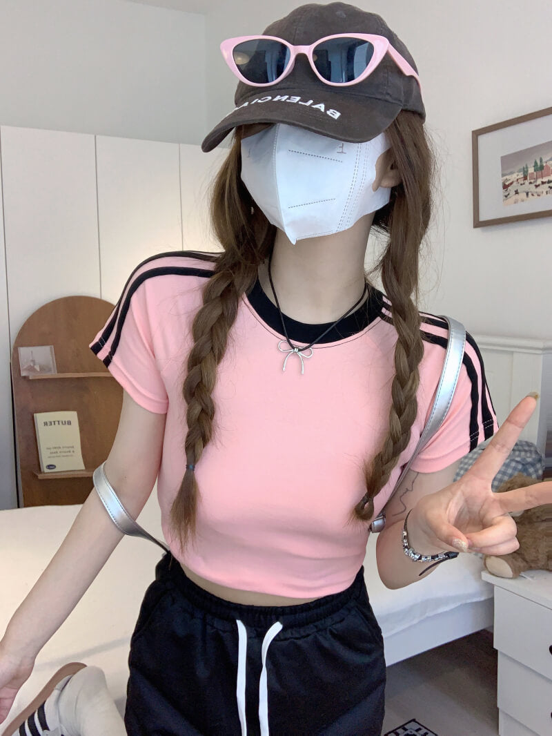 OOTDAY Slim Fit Cotton Cropped Tee for Women – Summer Graphic T-Shirt in Black, White, and Pink