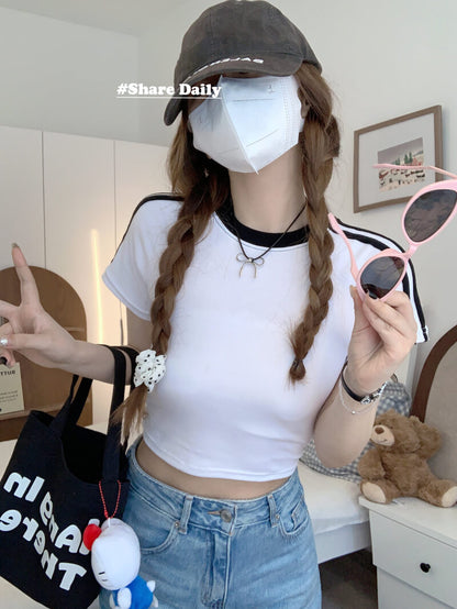 OOTDAY Slim Fit Cotton Cropped Tee for Women – Summer Graphic T-Shirt in Black, White, and Pink
