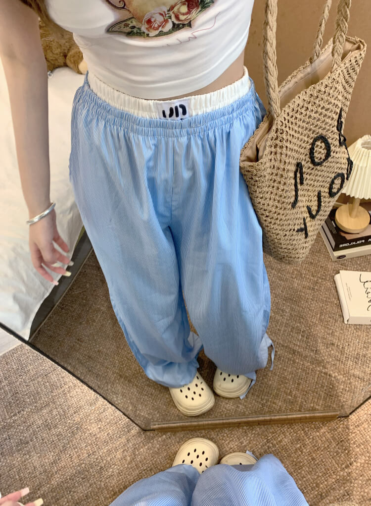 striped wide leg pants, faux two-piece pants, summer lounge trousers, preppy girl look, lazy chic outfit, OOTDAY pants