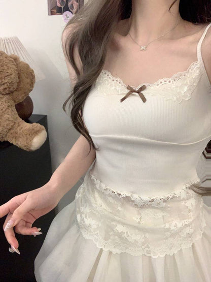 OOTDAY lace camisole with bra pads, sweet sultry tank top, white lace trim vest for girls, built-in bra summer layering piece, Korean sweet girl camisole