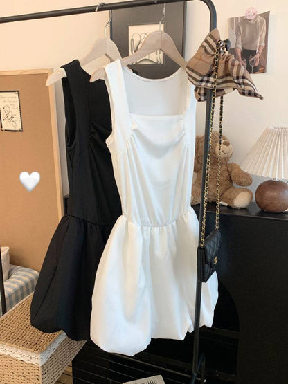 French puff dress for petites, Hepburn style summer dress, sleeveless puff skirt outfit, black white camisole dress, OOTDAY elegant dress